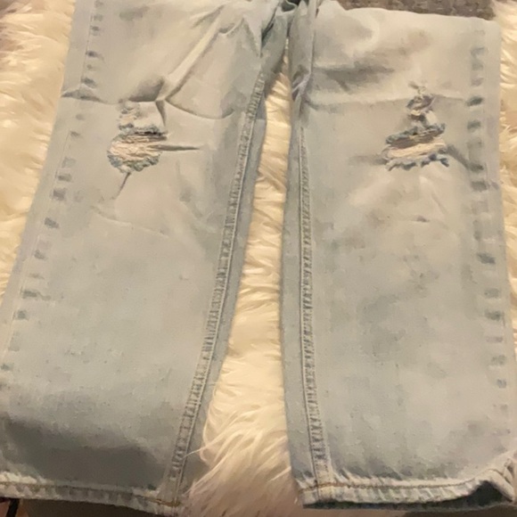 Old Navy Light Blue Distressed Jeans - Picture 7 of 7
